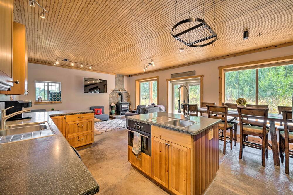 Photo of Kitchen in Silver Summit