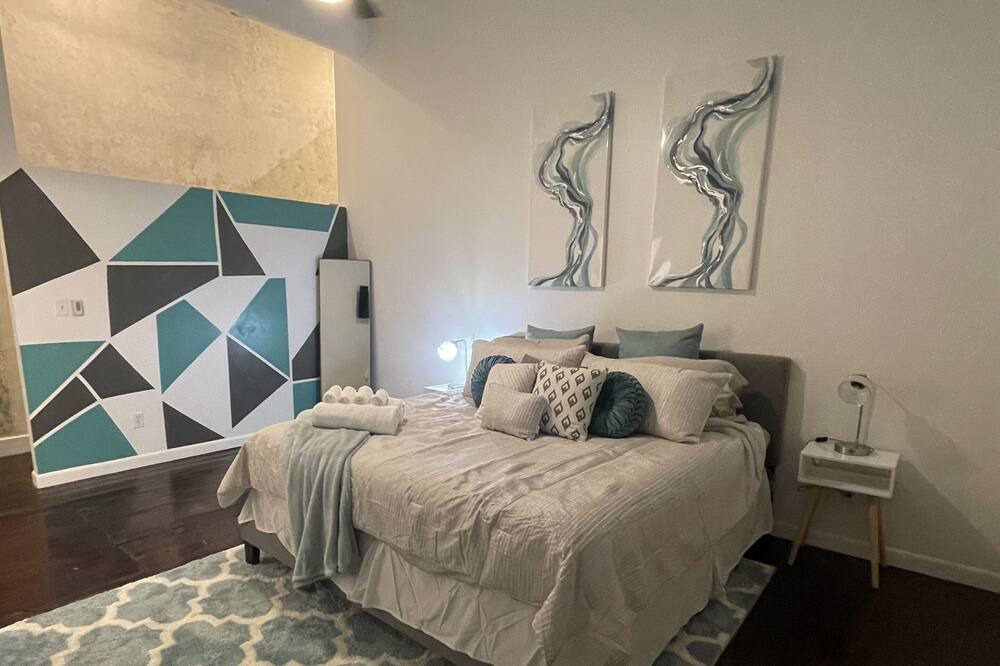 Photo of Bedroom in Downtown Memphis