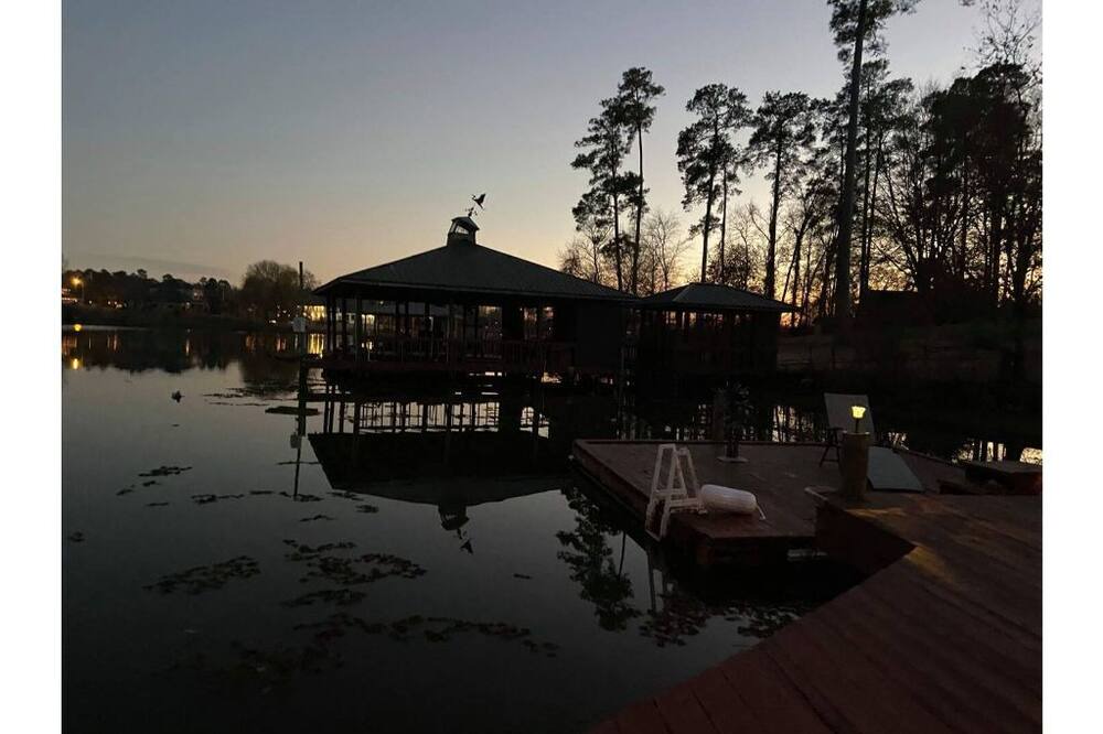 Photo of Outdoor in Benton