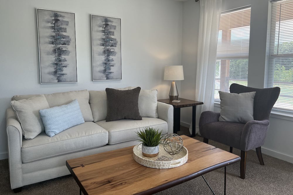 Photo of Livingroom in Powderly