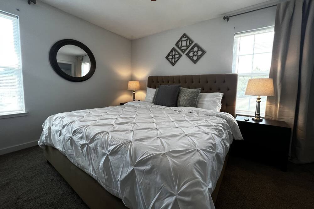 Photo of Bedroom in Powderly