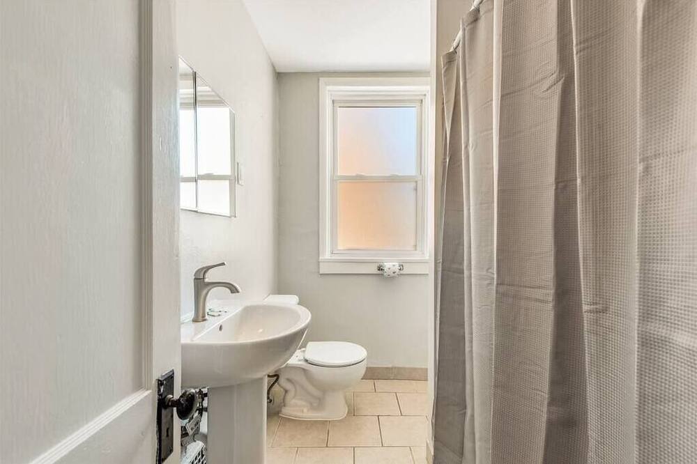 Photo of Bathroom in Southwest Garden