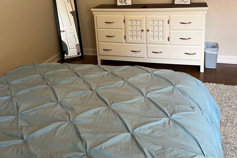 Photo of Bedroom in Conway