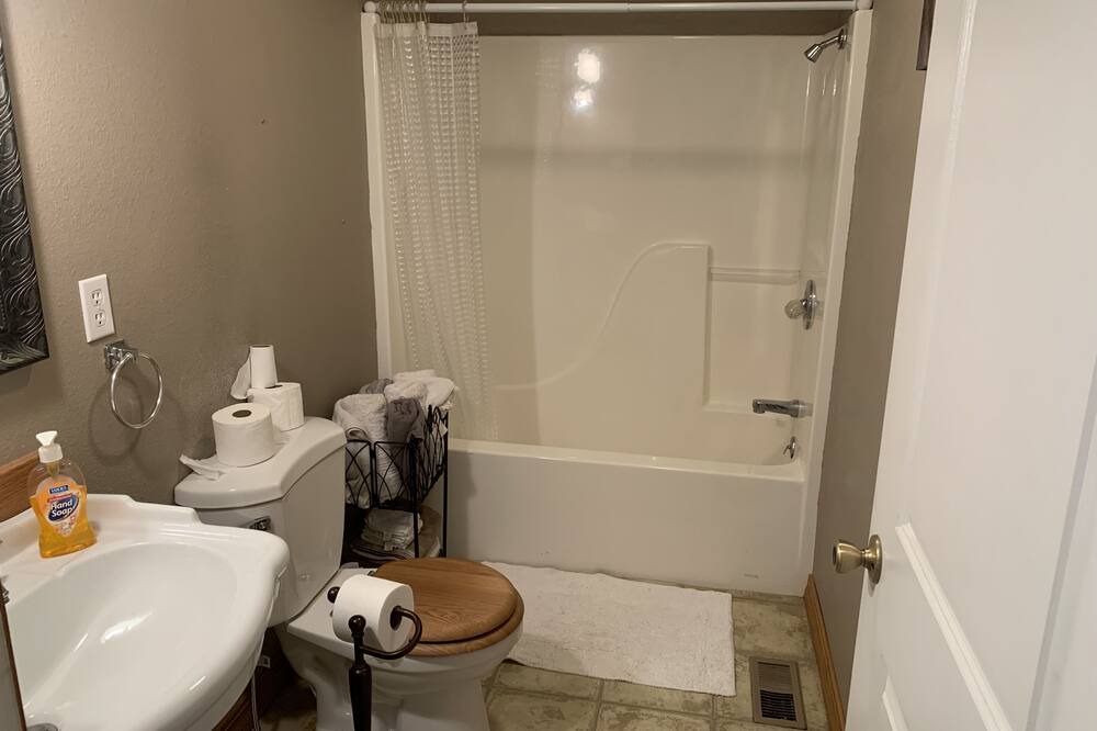 Photo of Bathroom in Compton