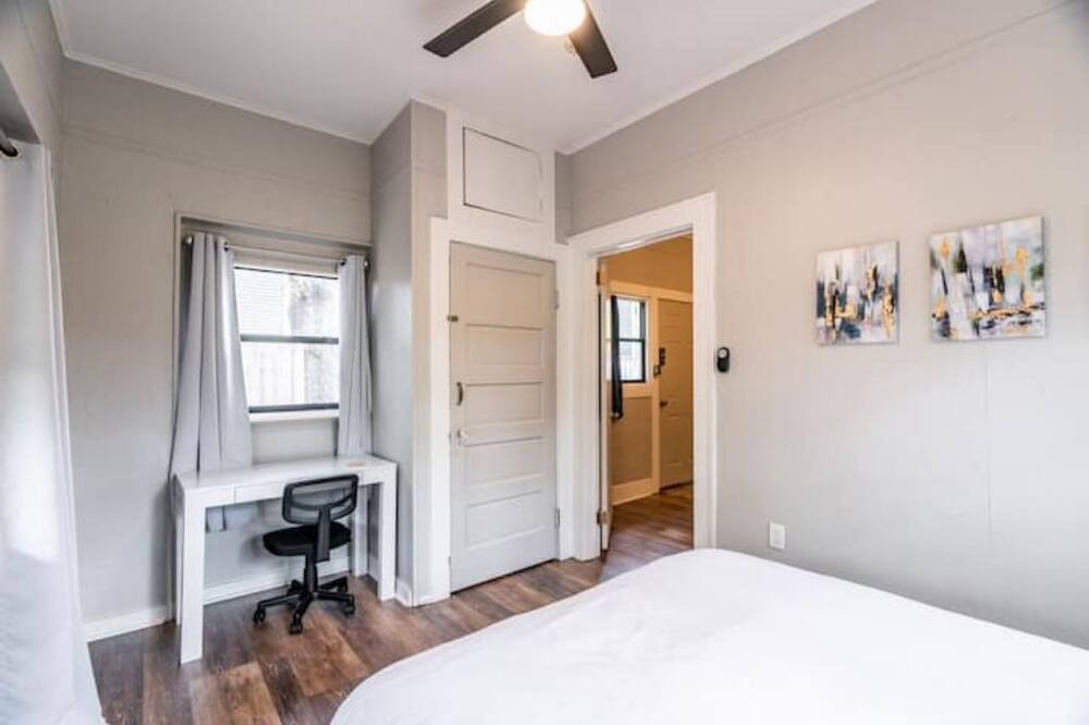 Photo of Bedroom in Capital View