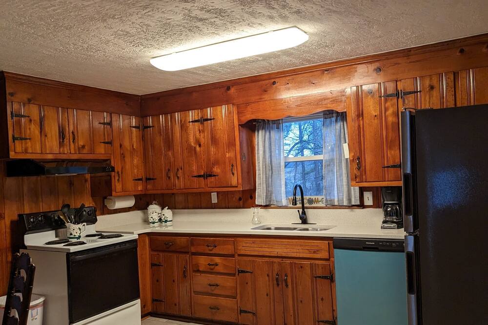 Photo of Kitchen in Three Way