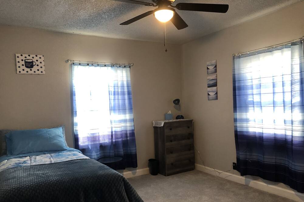 Photo of Bedroom in Pine Bluff