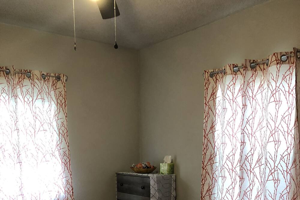 Photo of Bedroom in Pine Bluff