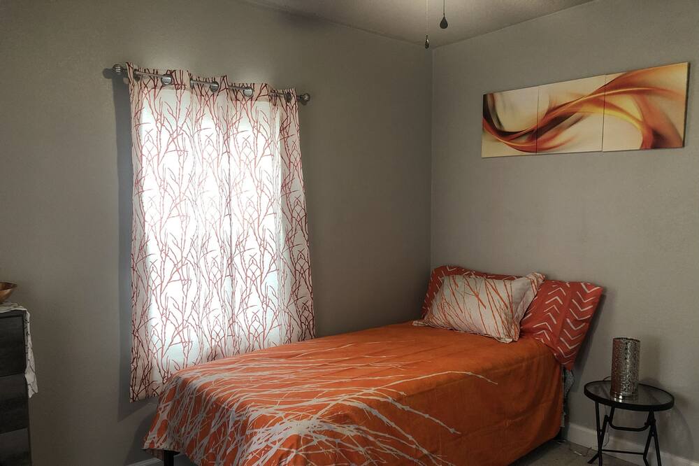 Photo of Bedroom in Pine Bluff