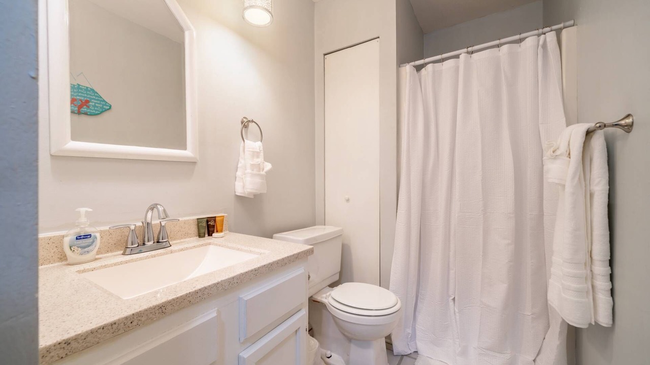 Photo of Bathroom in Piney