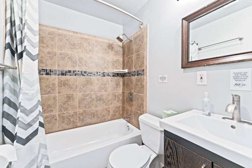 Photo of Bathroom in Fairpark