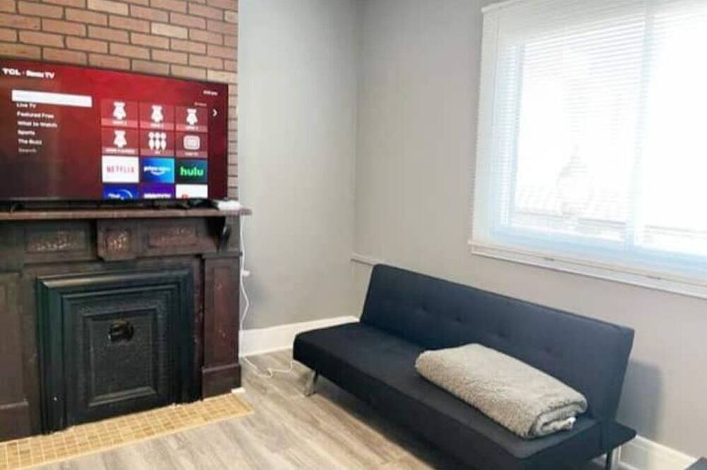 Photo of Livingroom in Guttenberg