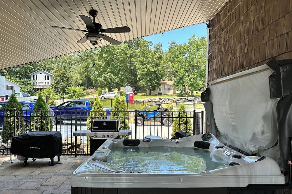 Photo of Outdoor in Waverly