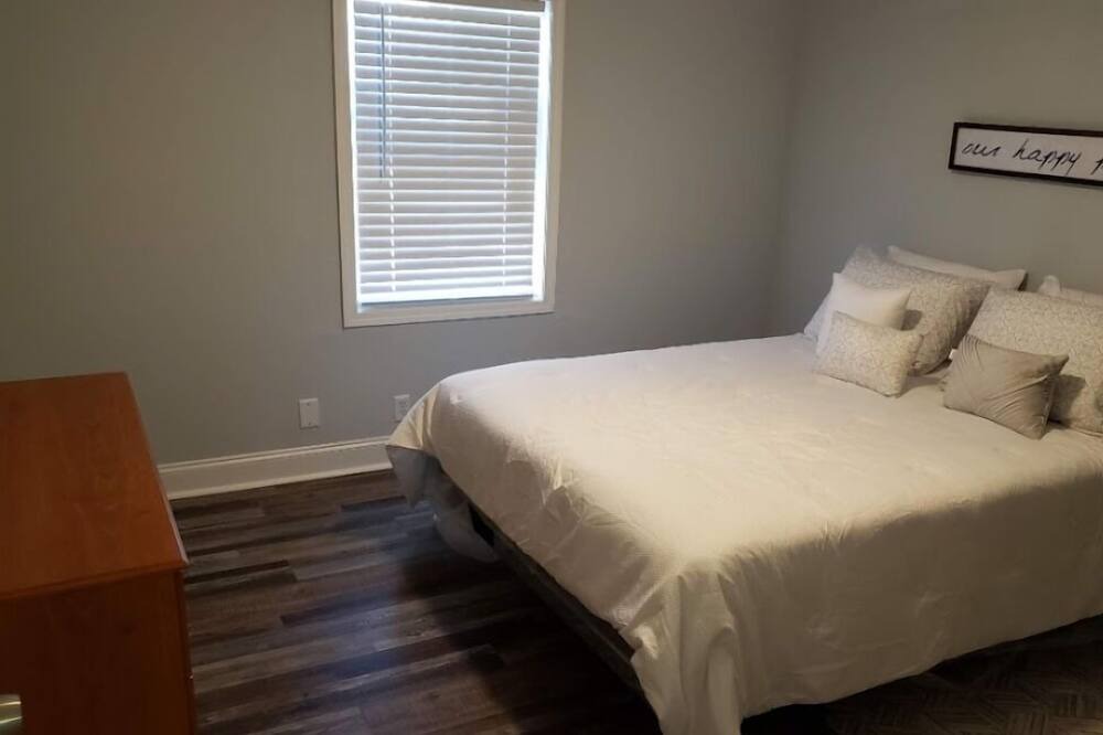 Photo of Bedroom in Jackson