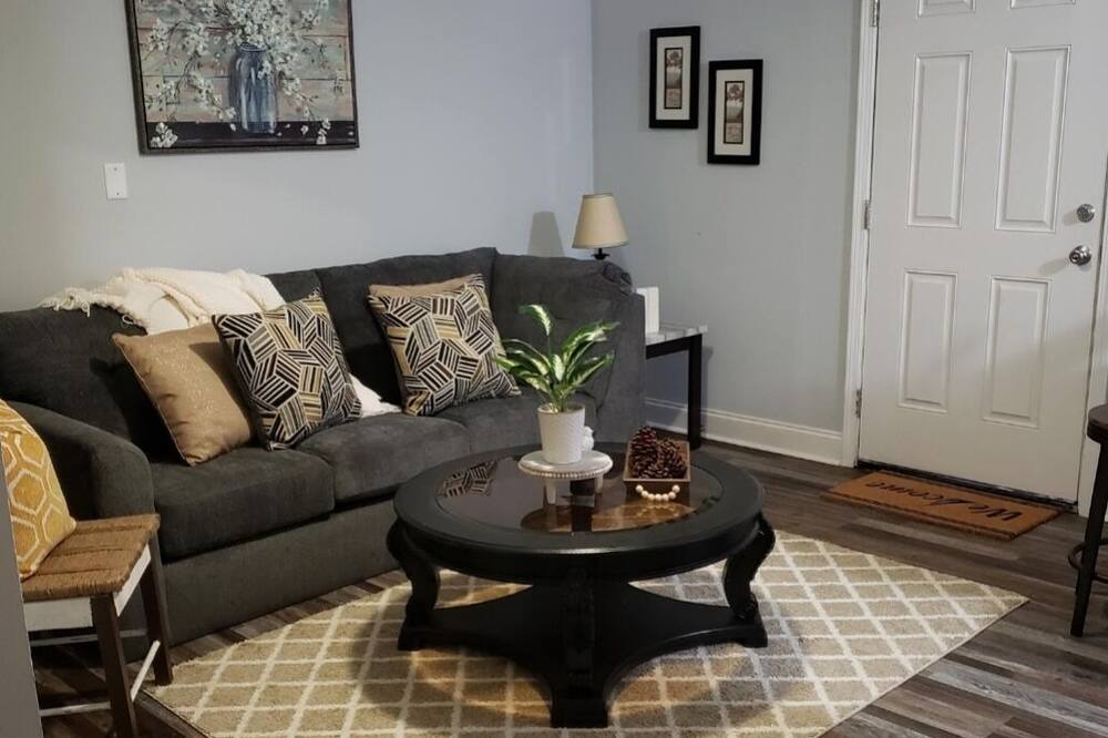 Photo of Livingroom in Jackson