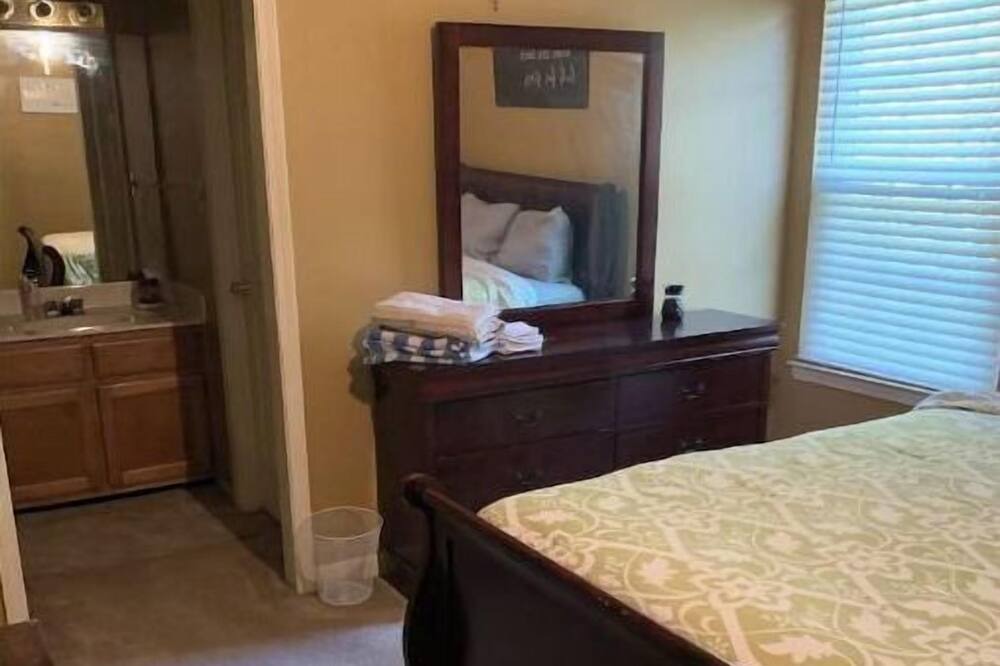 Photo of Bedroom in Southaven