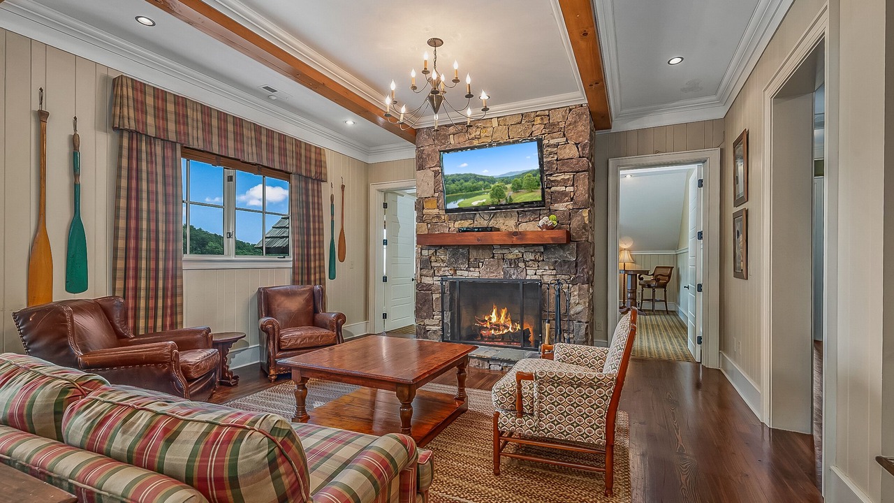 Photo of Livingroom in Mill Spring