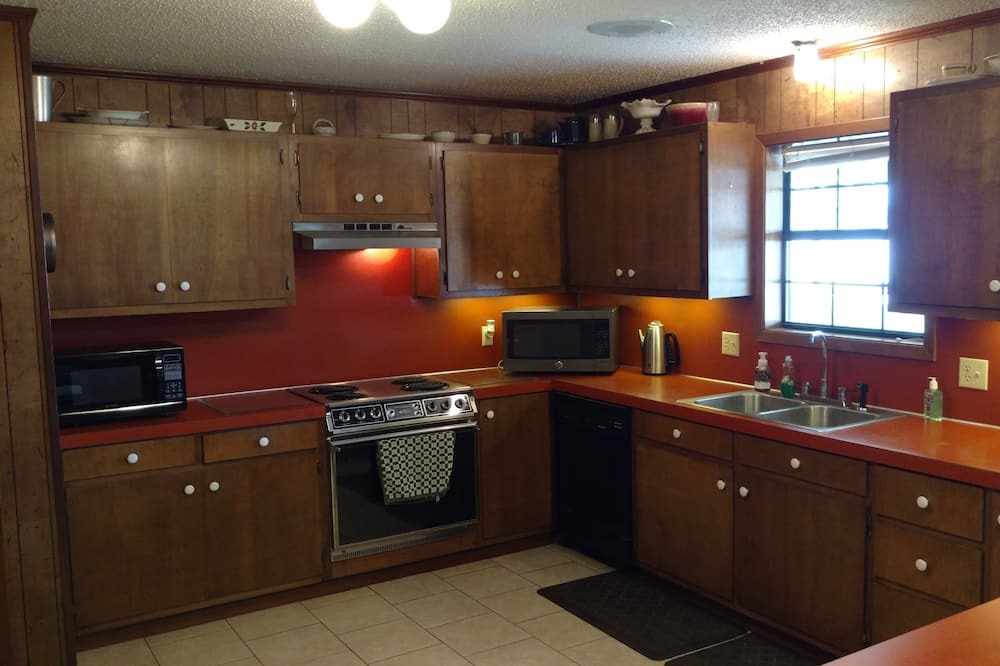 Photo of Kitchen in Homer