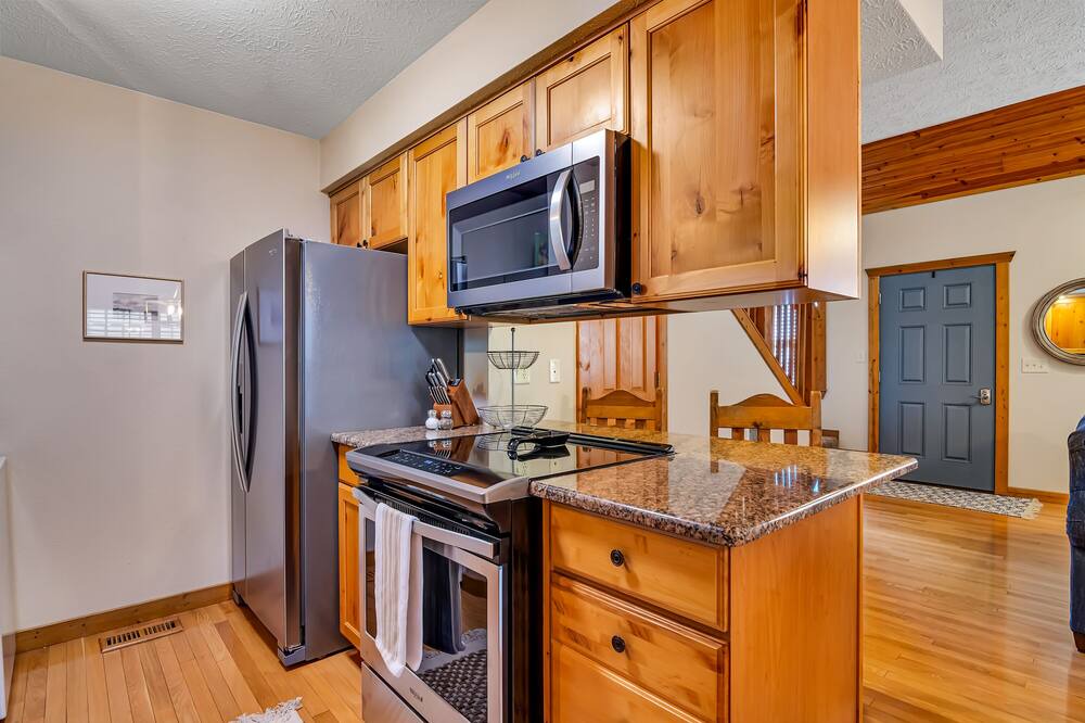 Photo of Kitchen in Reeds Spring