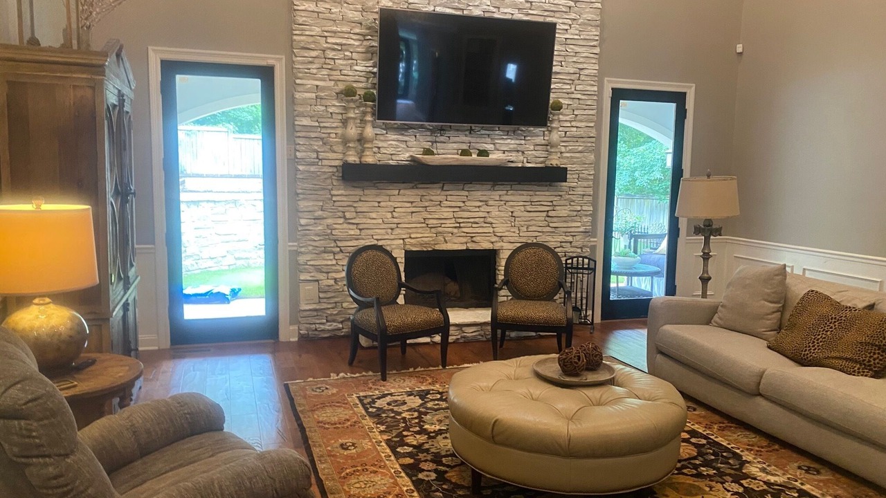 Photo of Livingroom in Country Club