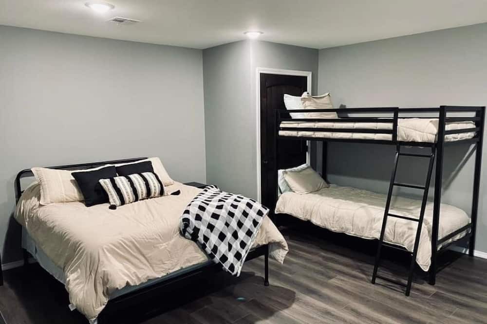 Photo of Bedroom in Octavia