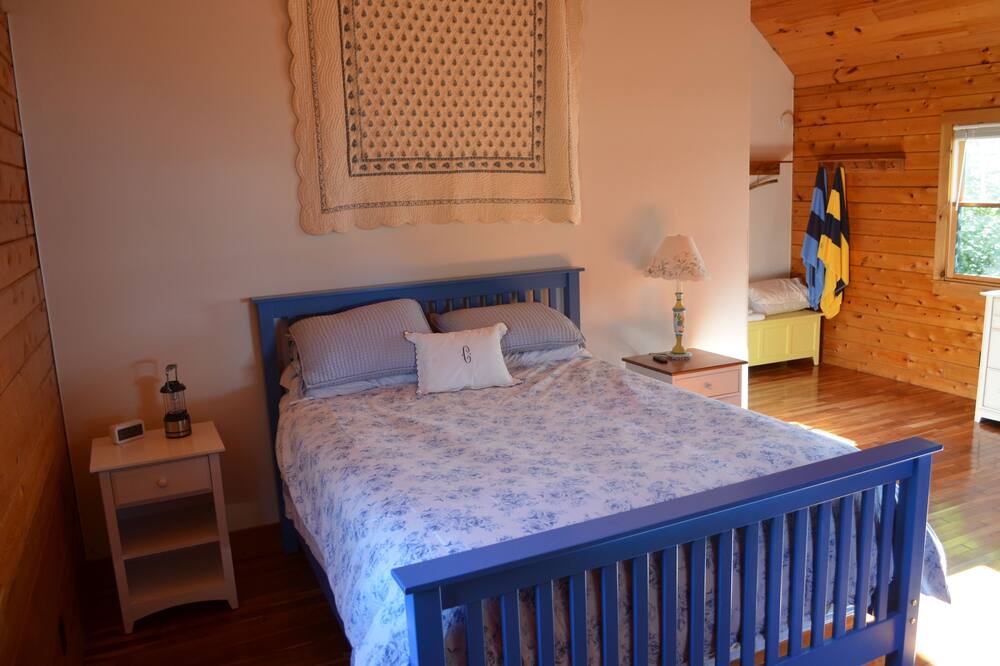 Photo of Bedroom in Grand Isle County