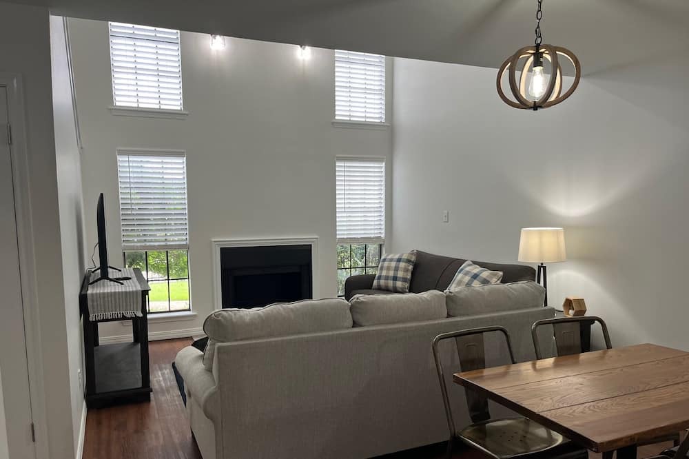 Photo of Livingroom in Bossier City