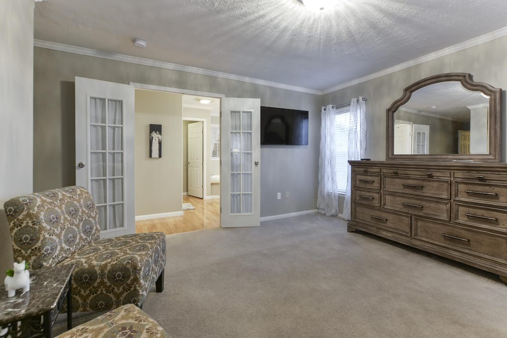 Photo of Bedroom in Omaha