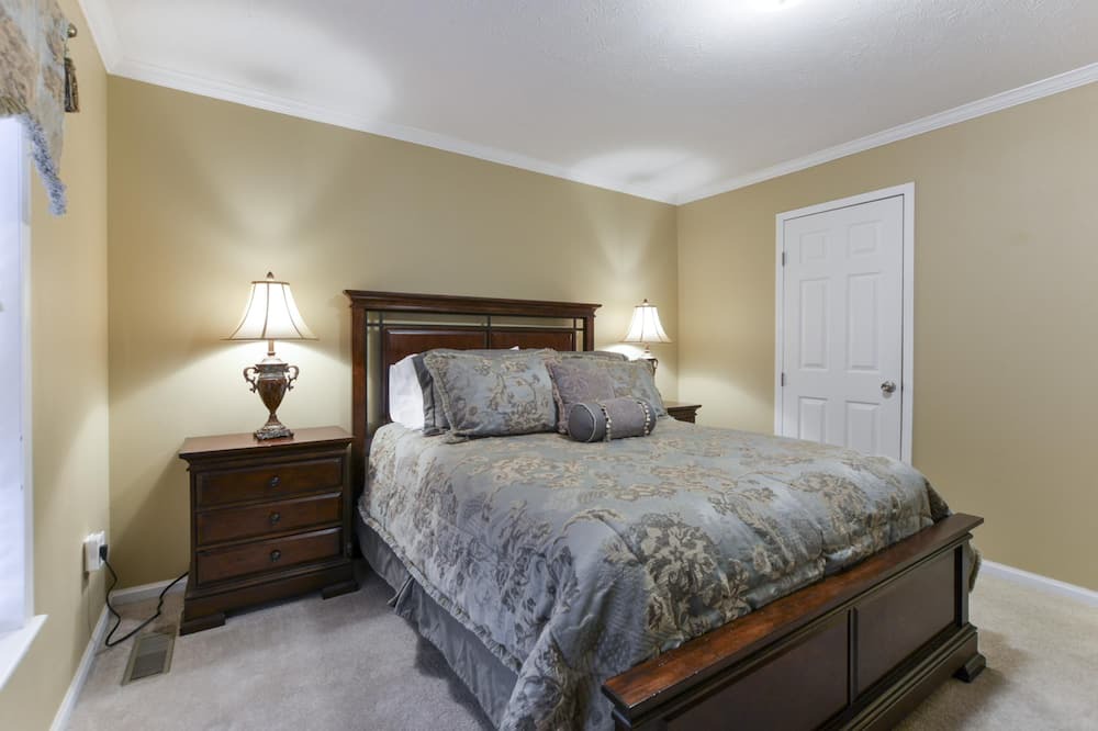 Photo of Bedroom in Omaha