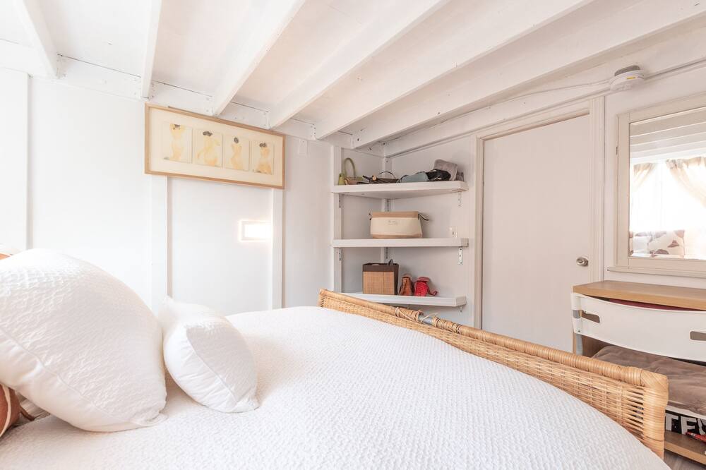 Photo of Bedroom in Union City