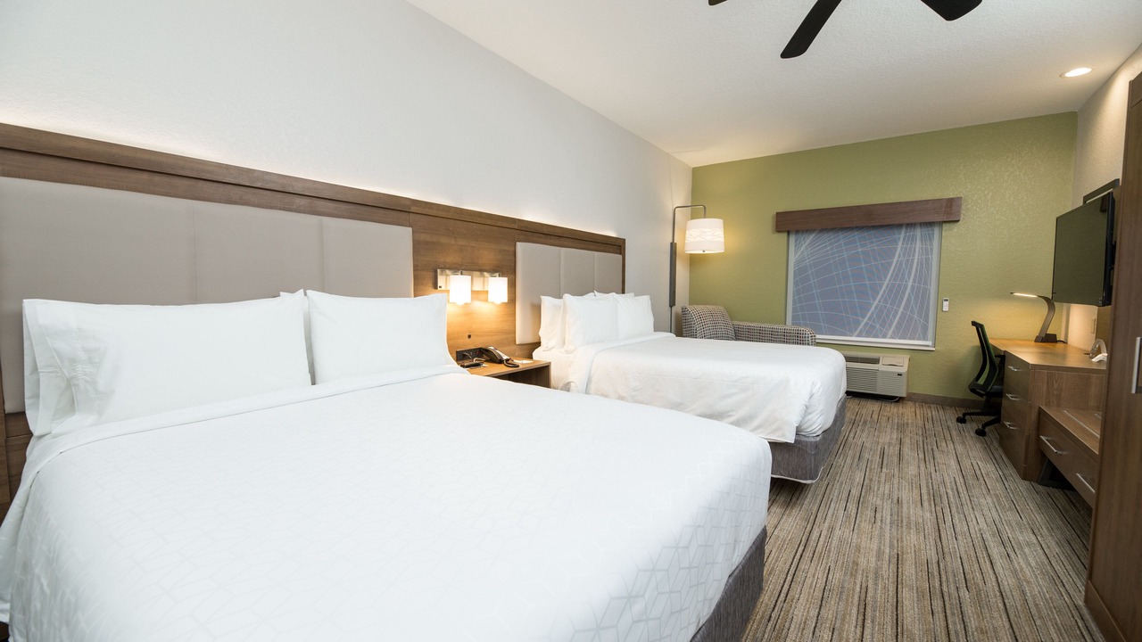 Photo of Bedroom in Clinton