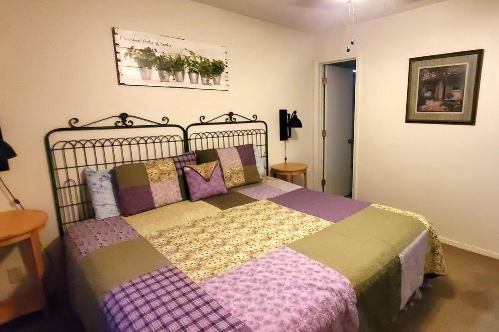 Photo of Bedroom in Holiday Island
