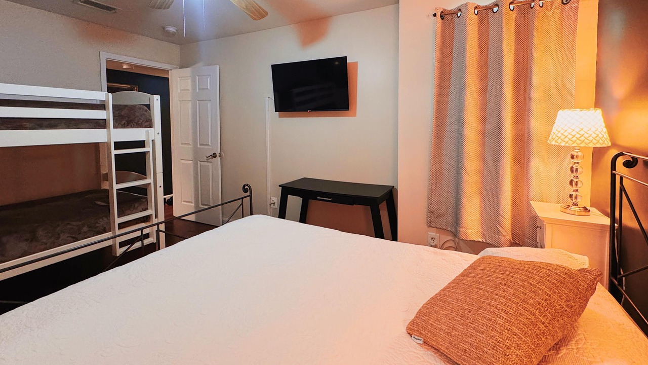 Photo of Bedroom in Union City