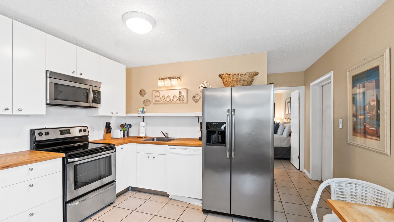 Photo of Kitchen in Laguna Beach Estates