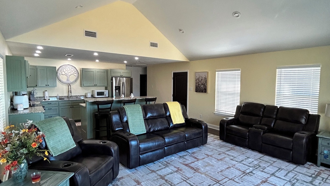 Photo of Livingroom in Perryville