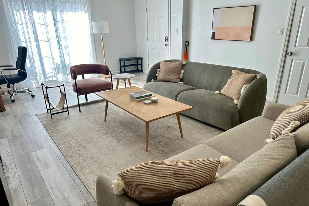 Photo of Livingroom in Union City