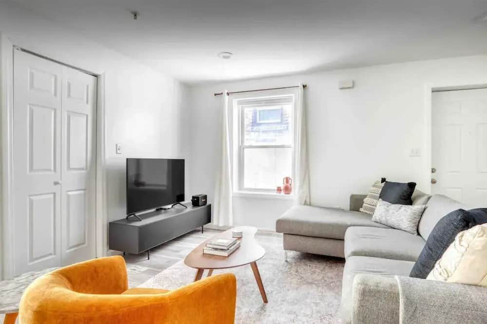 Photo of Livingroom in Union City