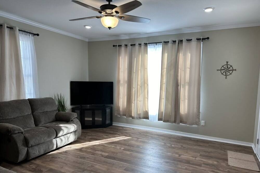 Photo of Livingroom in Greenwood