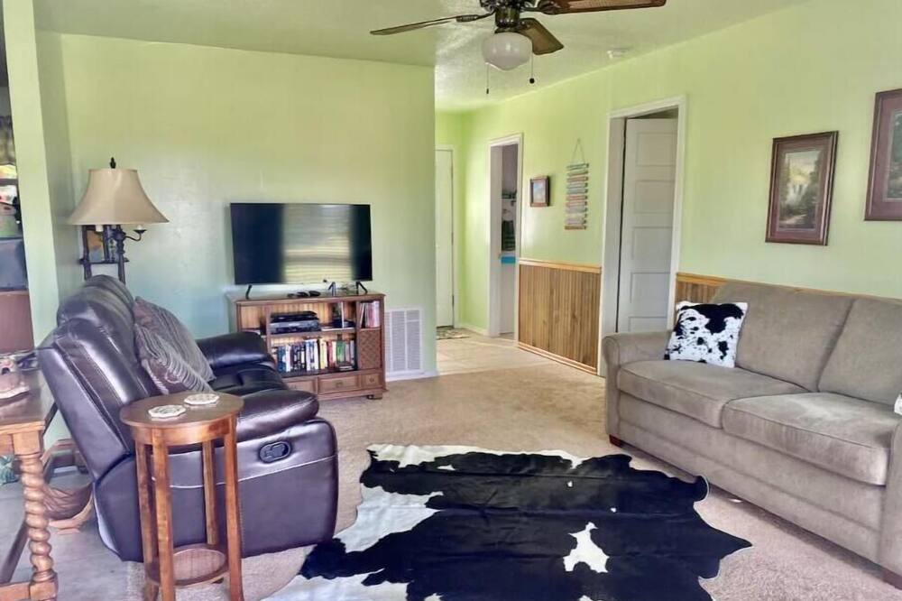 Photo of Livingroom in Norman