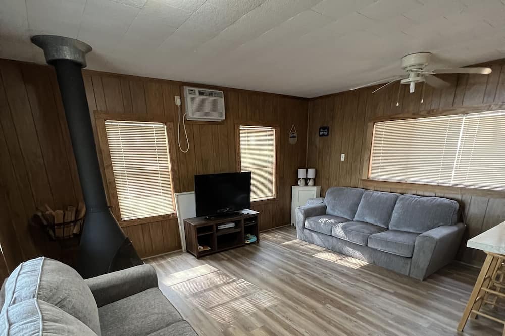 Photo of Livingroom in Bernice
