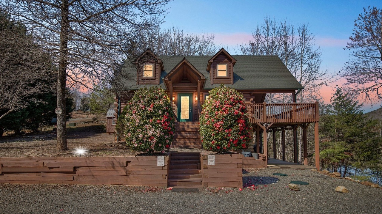 Photo of Outdoor in Laurel Lakes