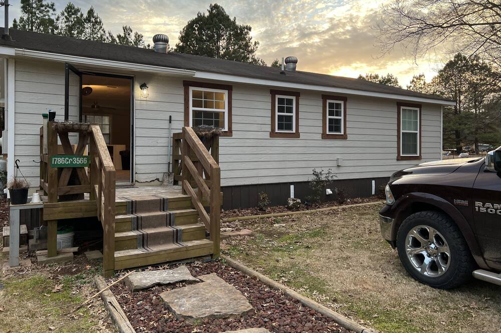 Photo of Outdoor in Clarksville