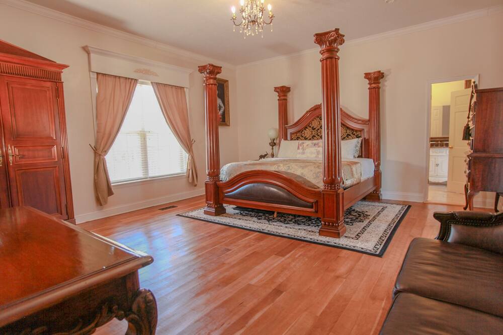 Photo of Bedroom in Eastview
