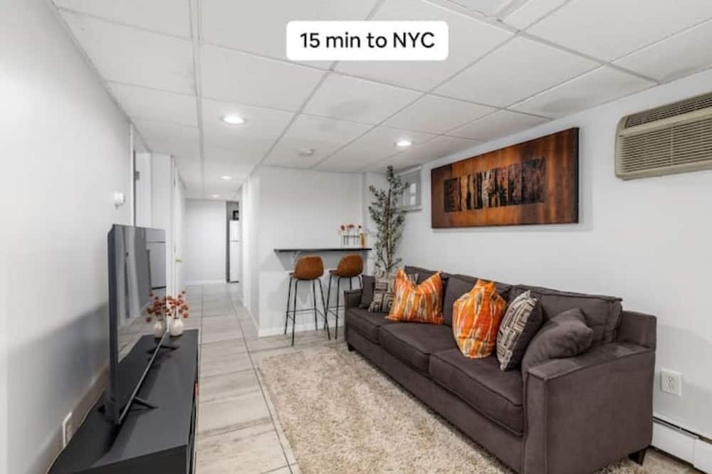 Photo of Livingroom in Hackensack