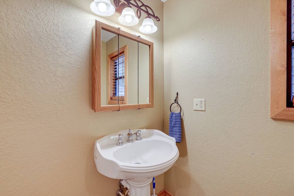 Photo of Bathroom in Arrow Point