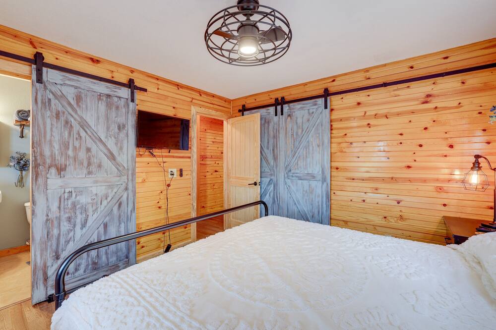 Photo of Bedroom in Arrow Point