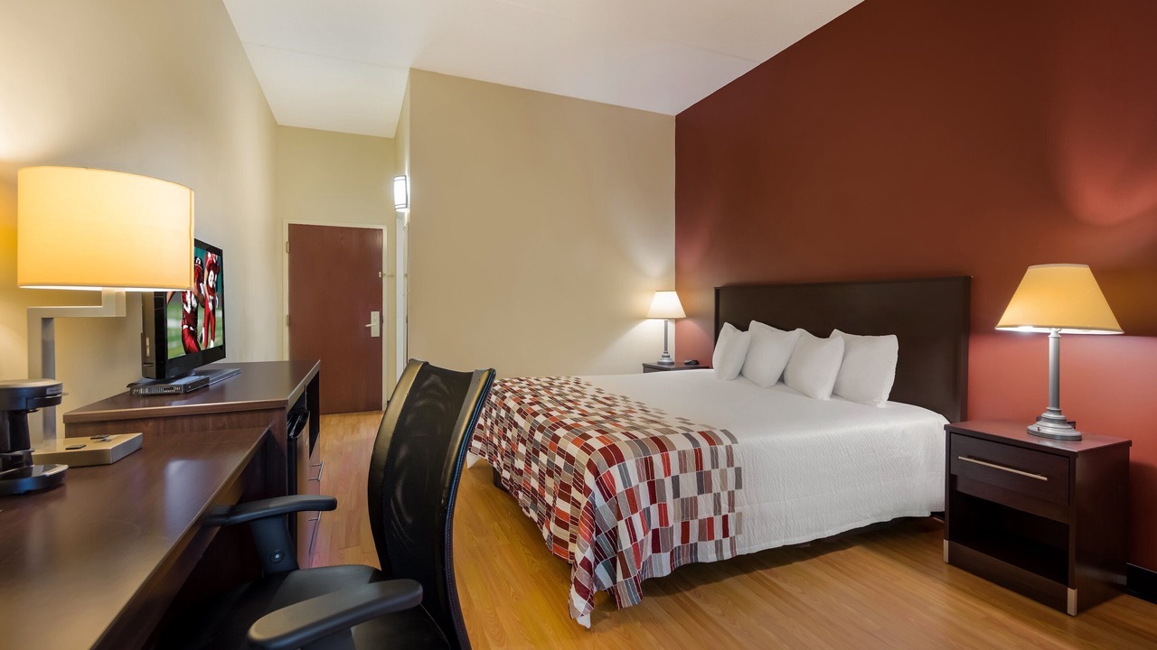 Photo of Bedroom in Hendersonville