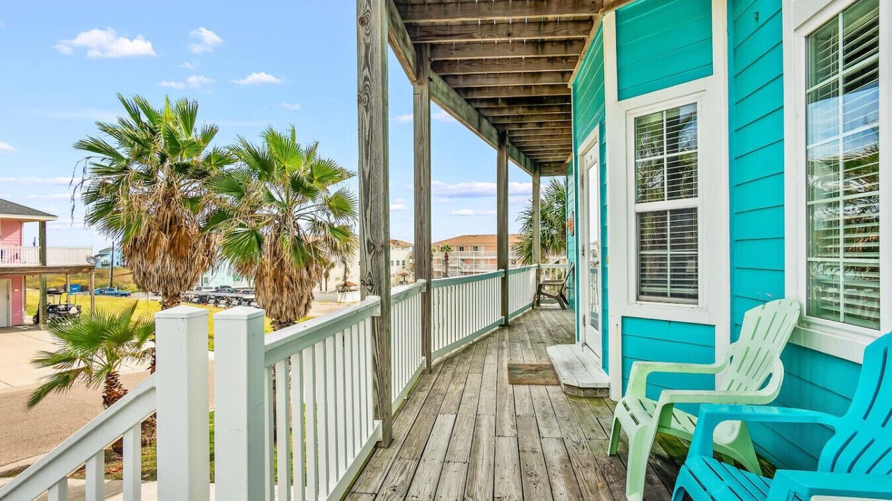Photo of Patio Balcony in Sand Point