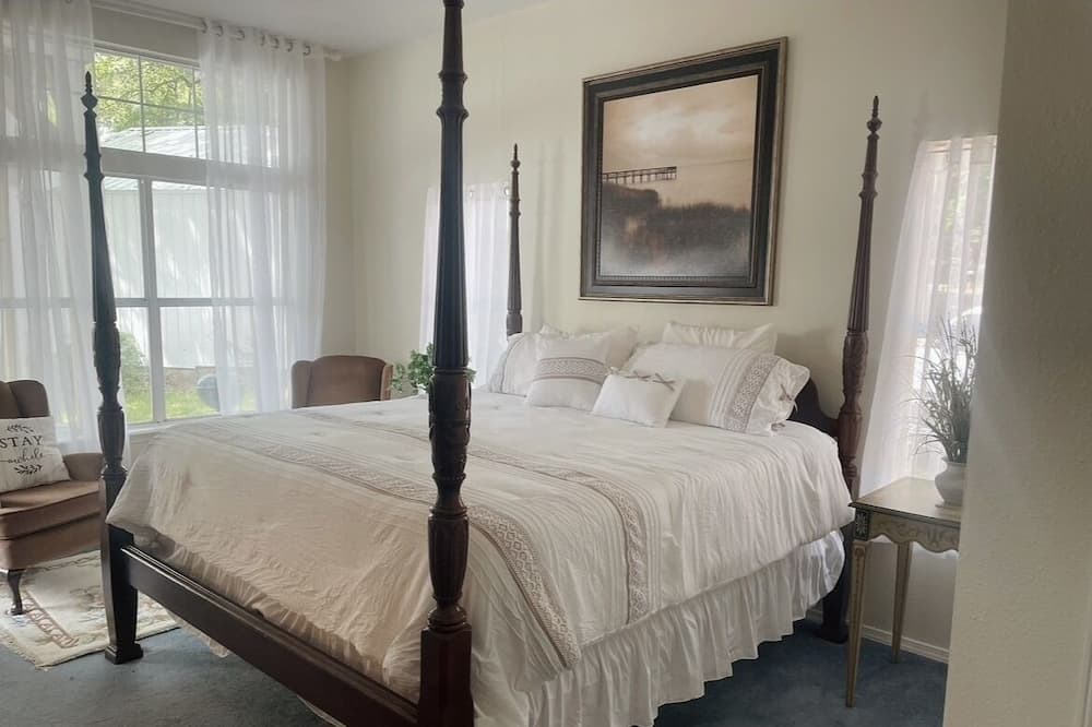 Photo of Bedroom in Fort Towson