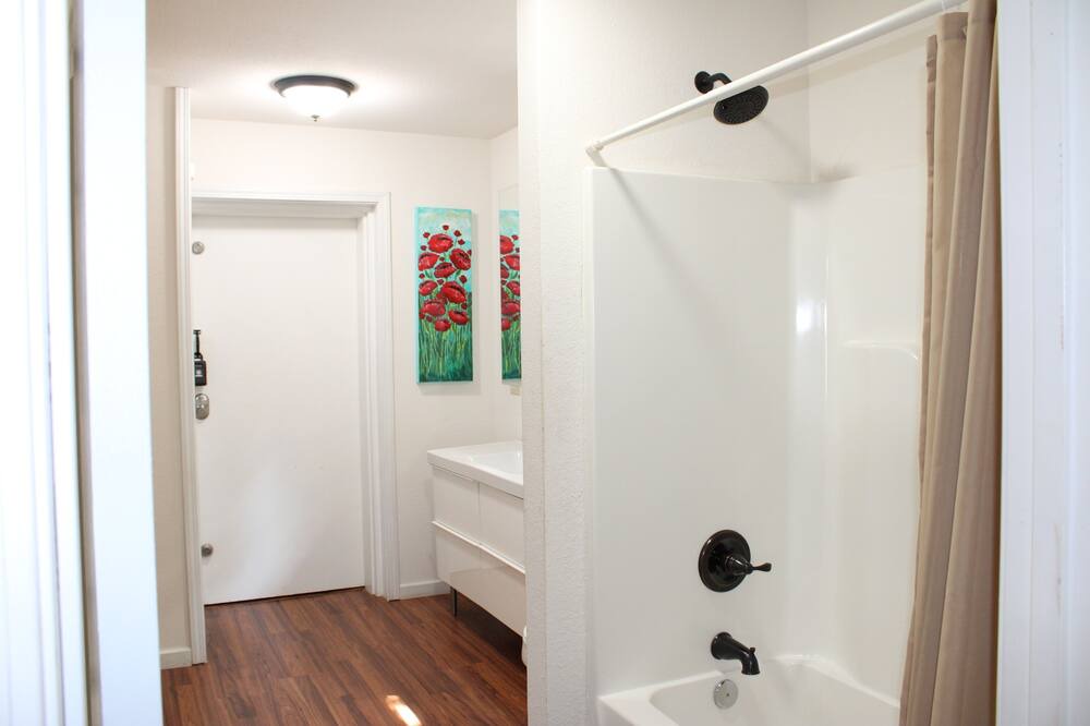 Photo of Bathroom in Mountain View